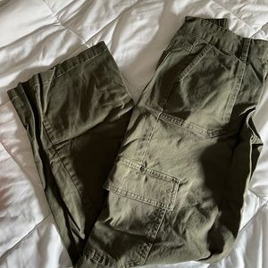 Wild Fable High Rise Straight Leg Cargo Pants | Size XXS